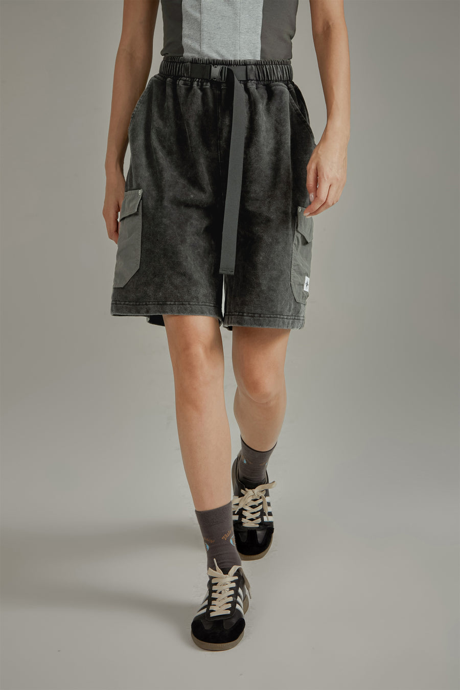 CHUU Pocket Wide Casual Shorts