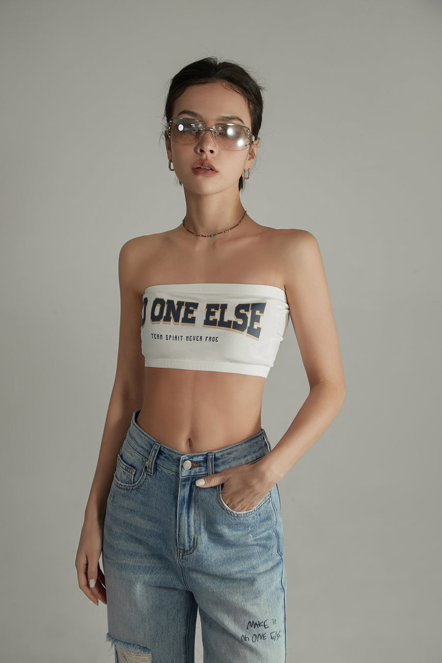 CHUU Noe Lettering Vintage Bra Tube Top