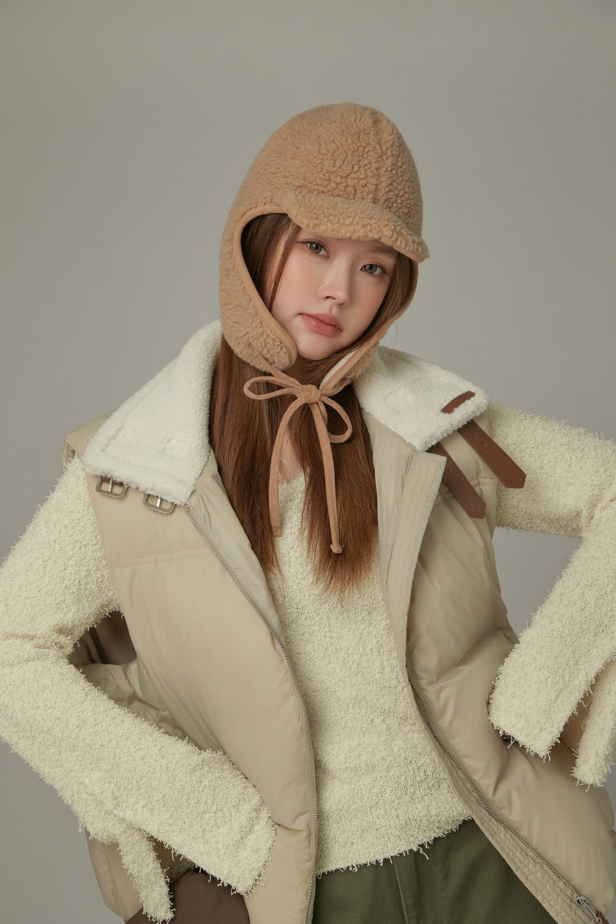 CHUU High Neck Collar Padded Vest