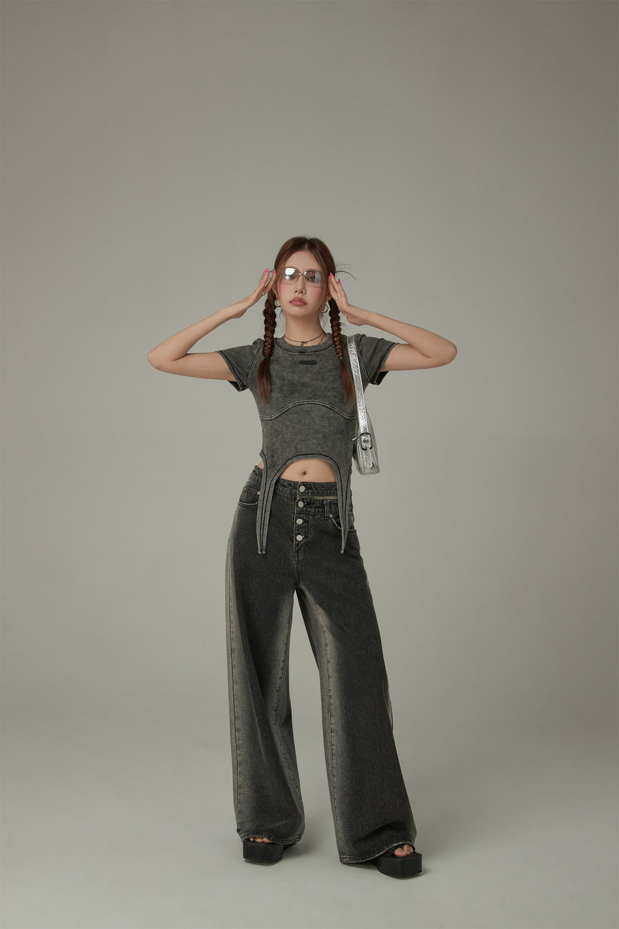 CHUU Vintage Hanging Strap Semi Crop Top