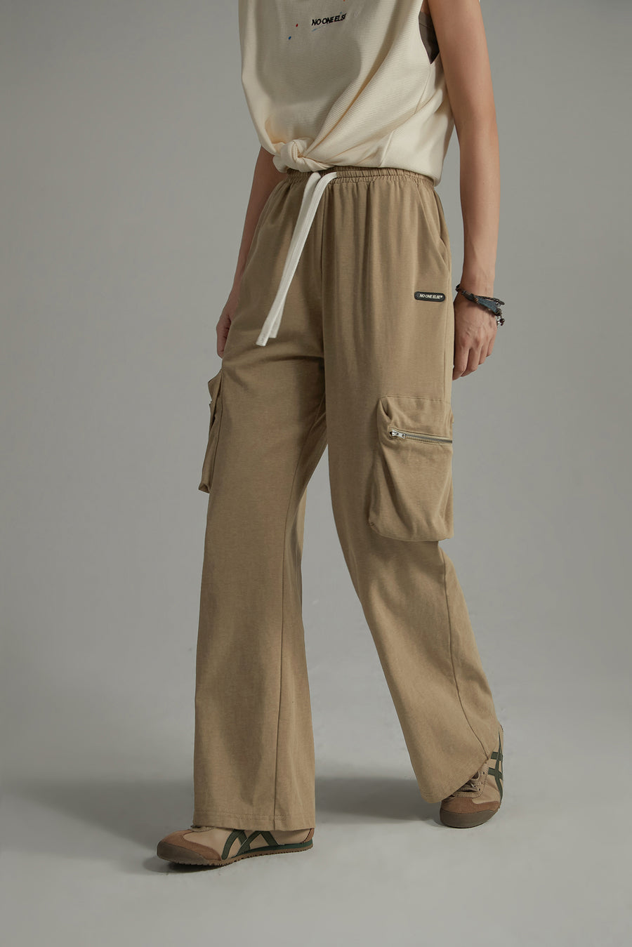 CHUU Cargo String Wide Casual Pants