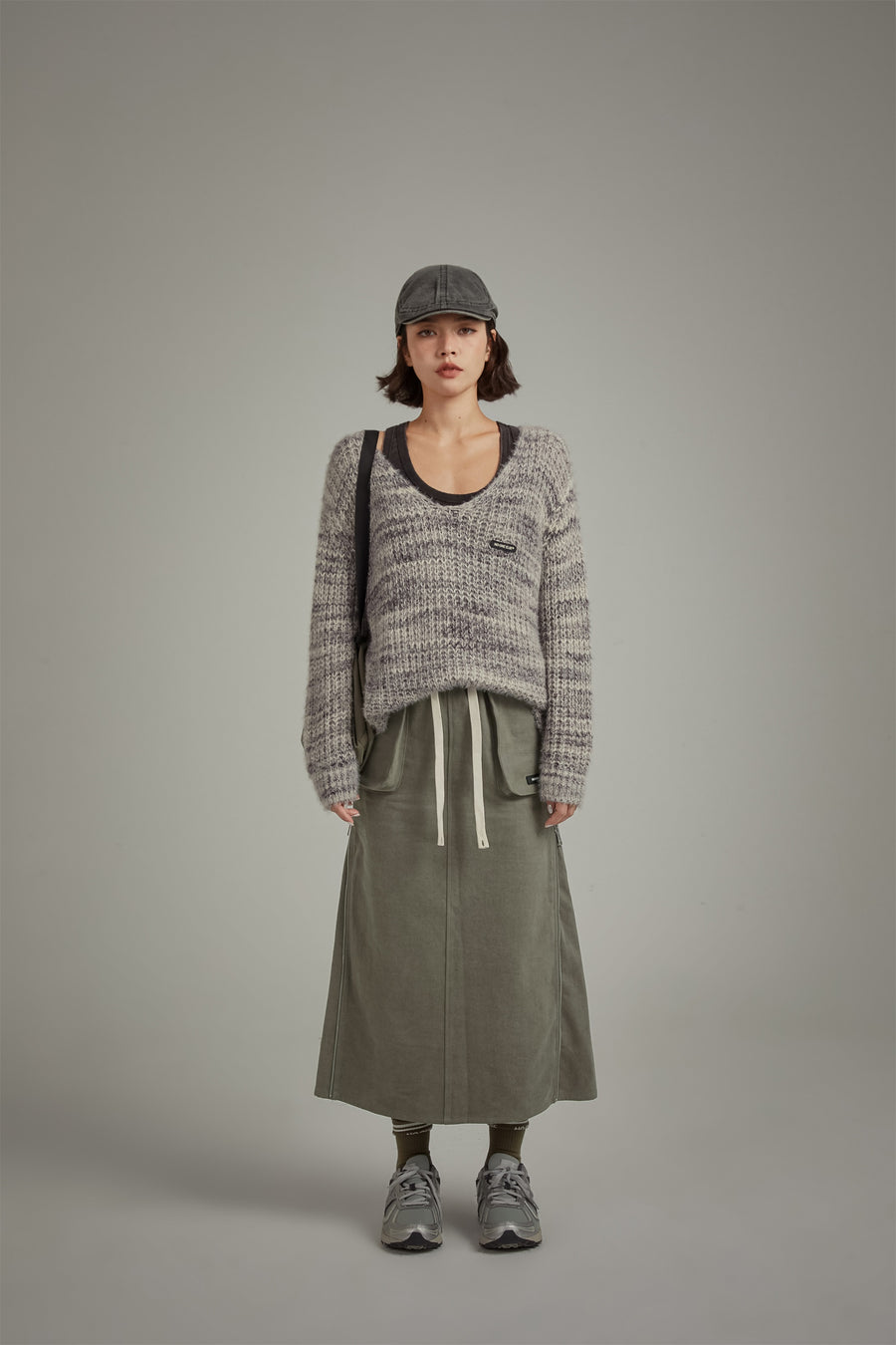 CHUU V-Neck Boxy Knit Sweater