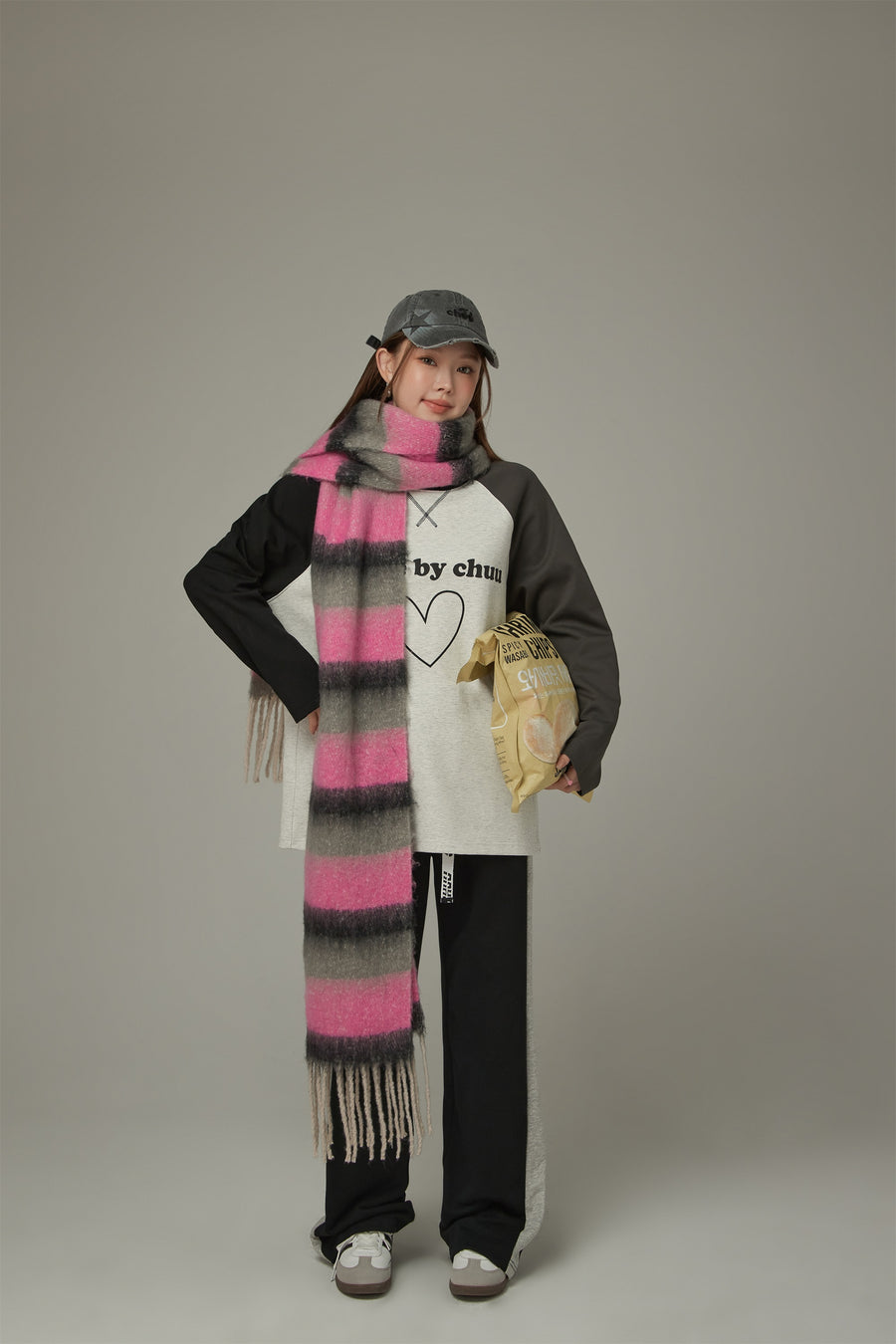 CHUU Striped Fringe Muffler