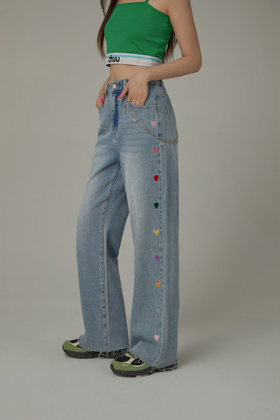 CHUU Colorful Heart Embroidered Denim Straight Wide Jeans