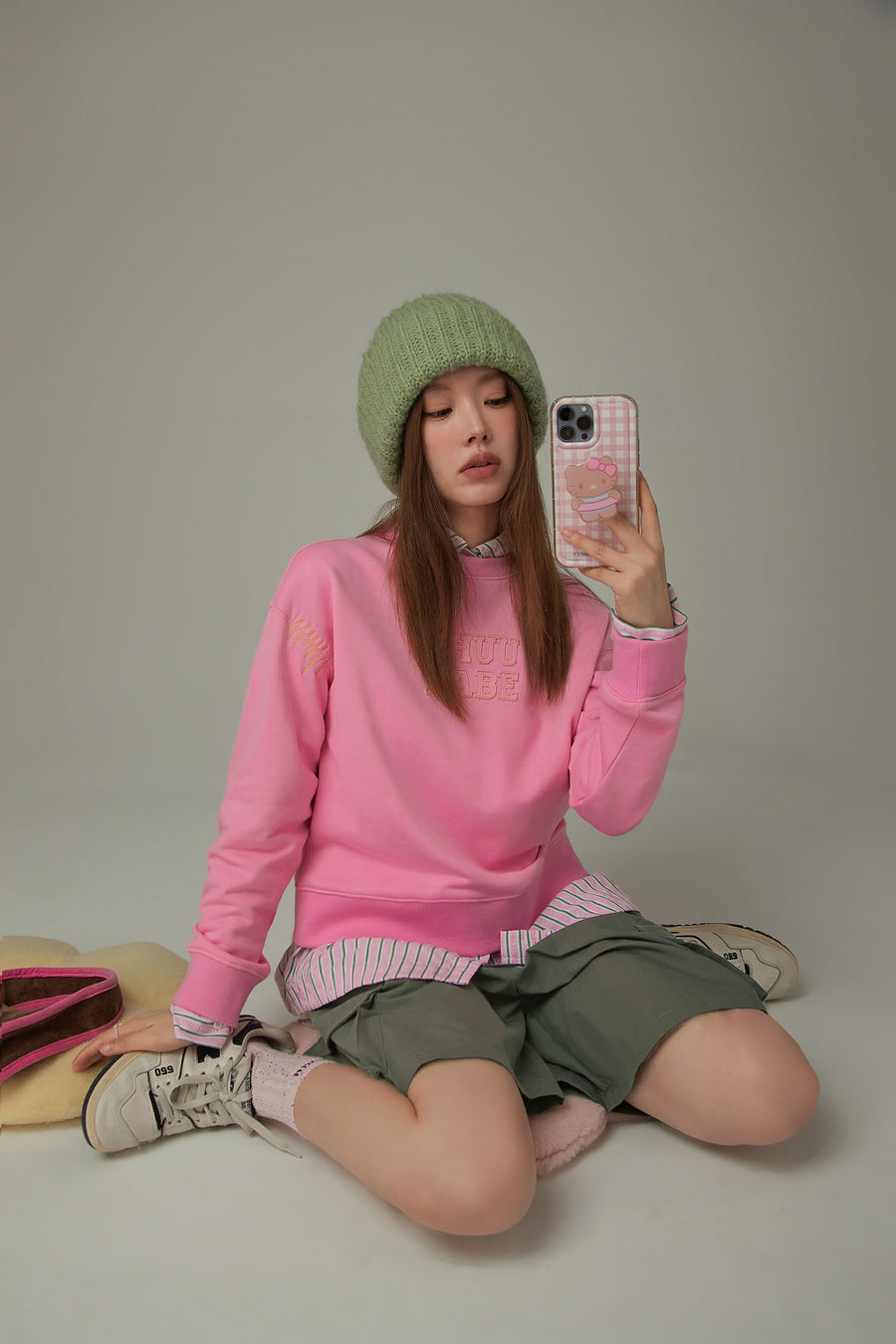 CHUU Logo Color Rouge Sweatshirt