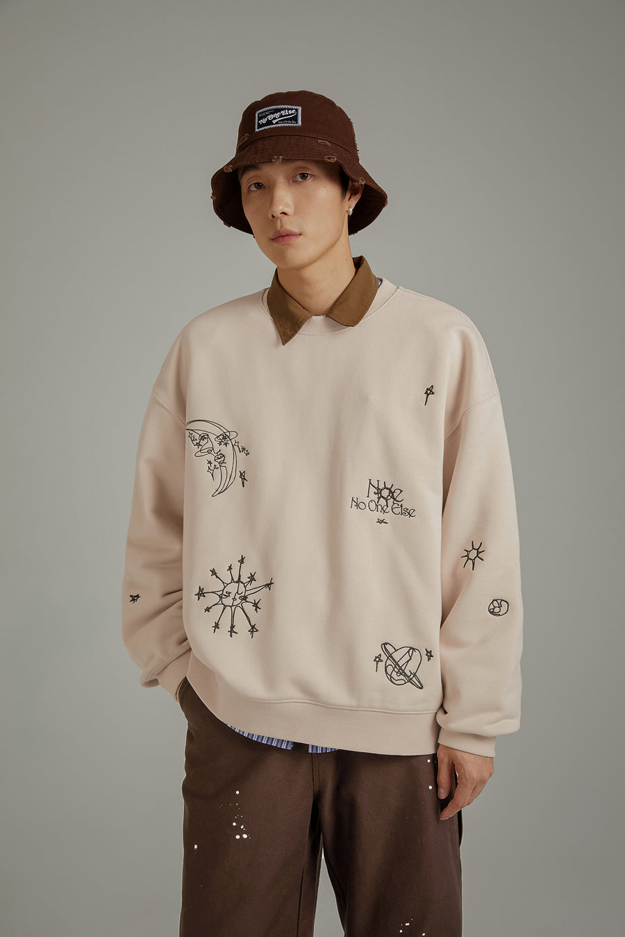 CHUU Star Boxy Sweatshirt