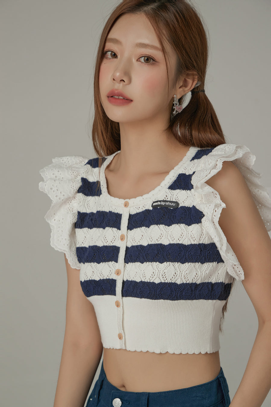 CHUU Ruffled Lace Striped Crop Knit Top