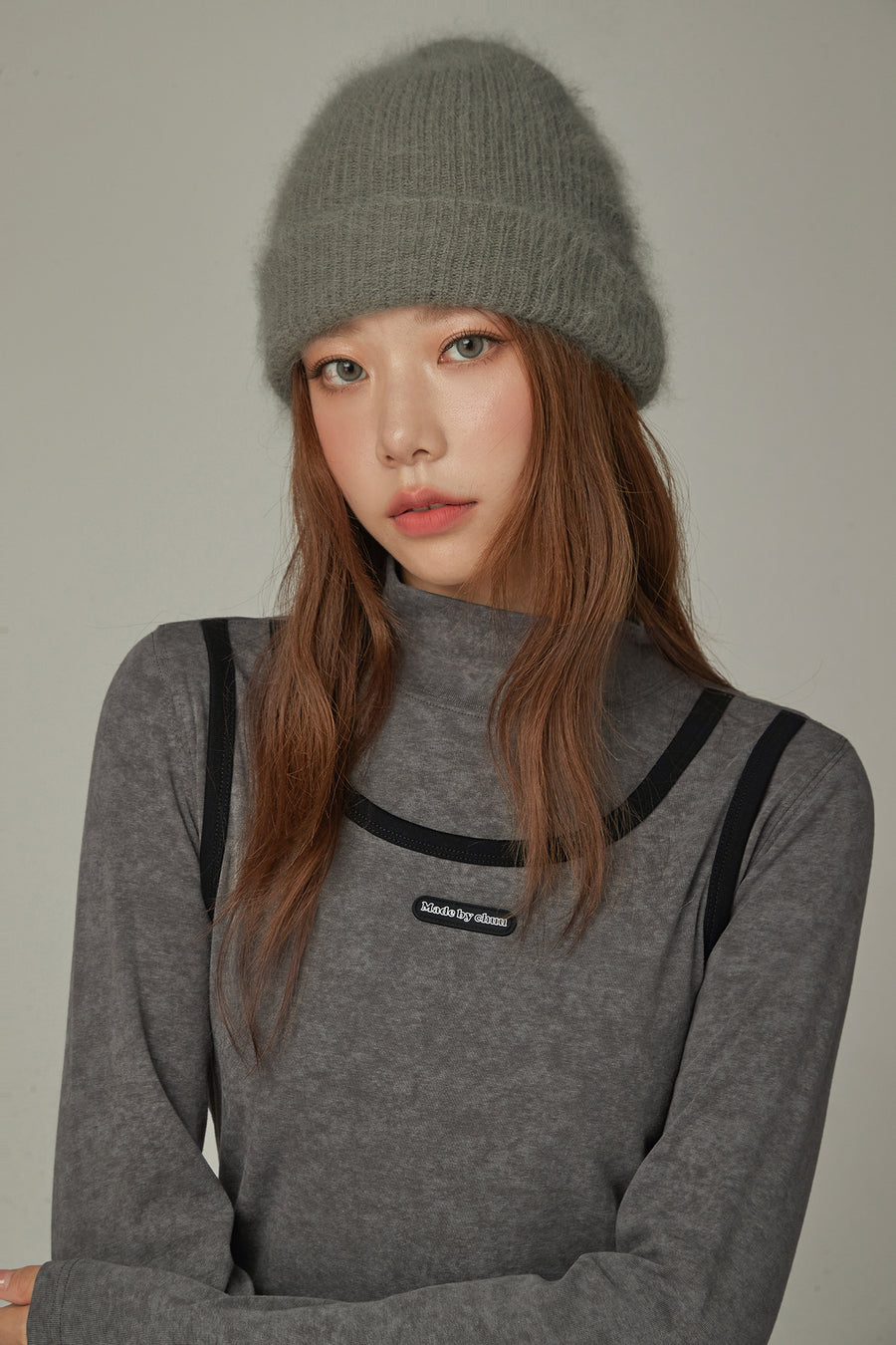 CHUU Layered High Neck T-Shirt