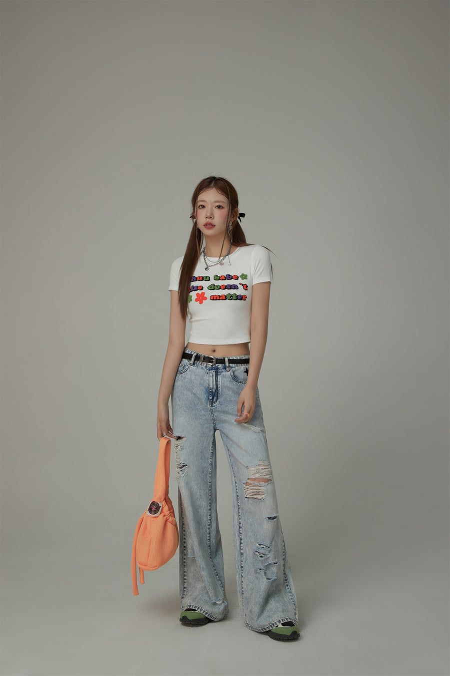 CHUU Size Doesnt Matter Colorful Embroidered Slim Crop T-Shirt