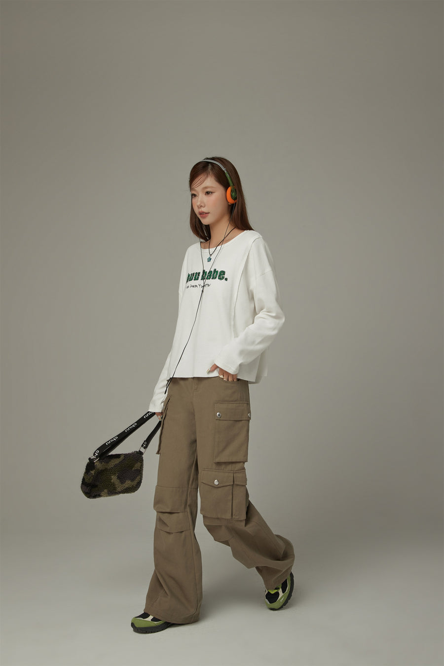 CHUU Embroidered Logo Boxy T-Shirt