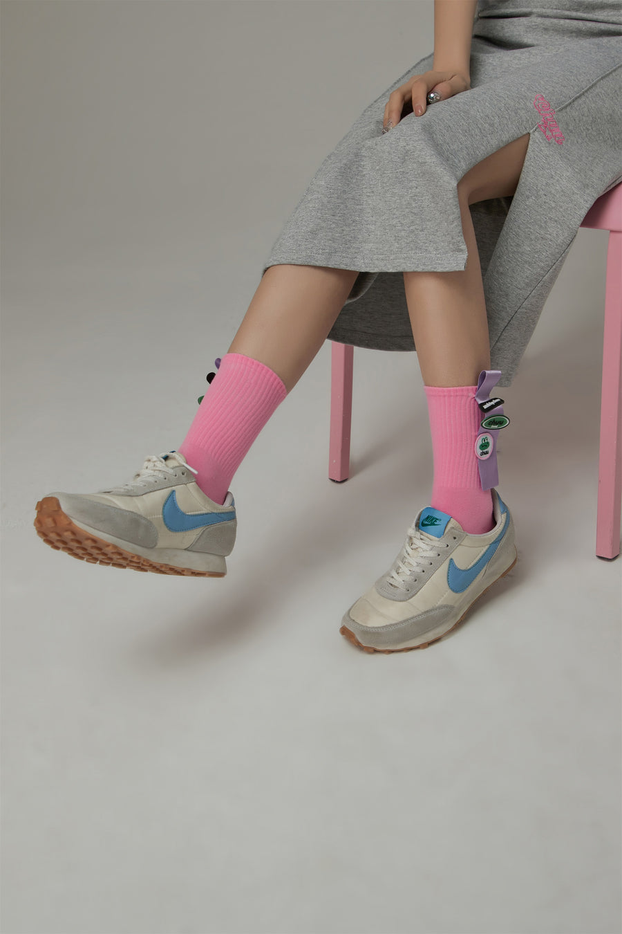 CHUU Colored Frog Sticker High Socks