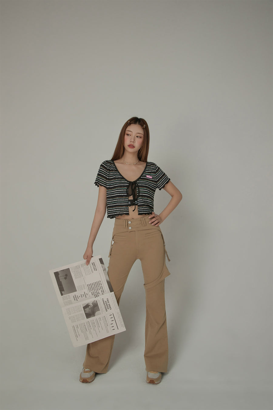 CHUU Double Button High Waisted Flared Semi-Bootcut Pants