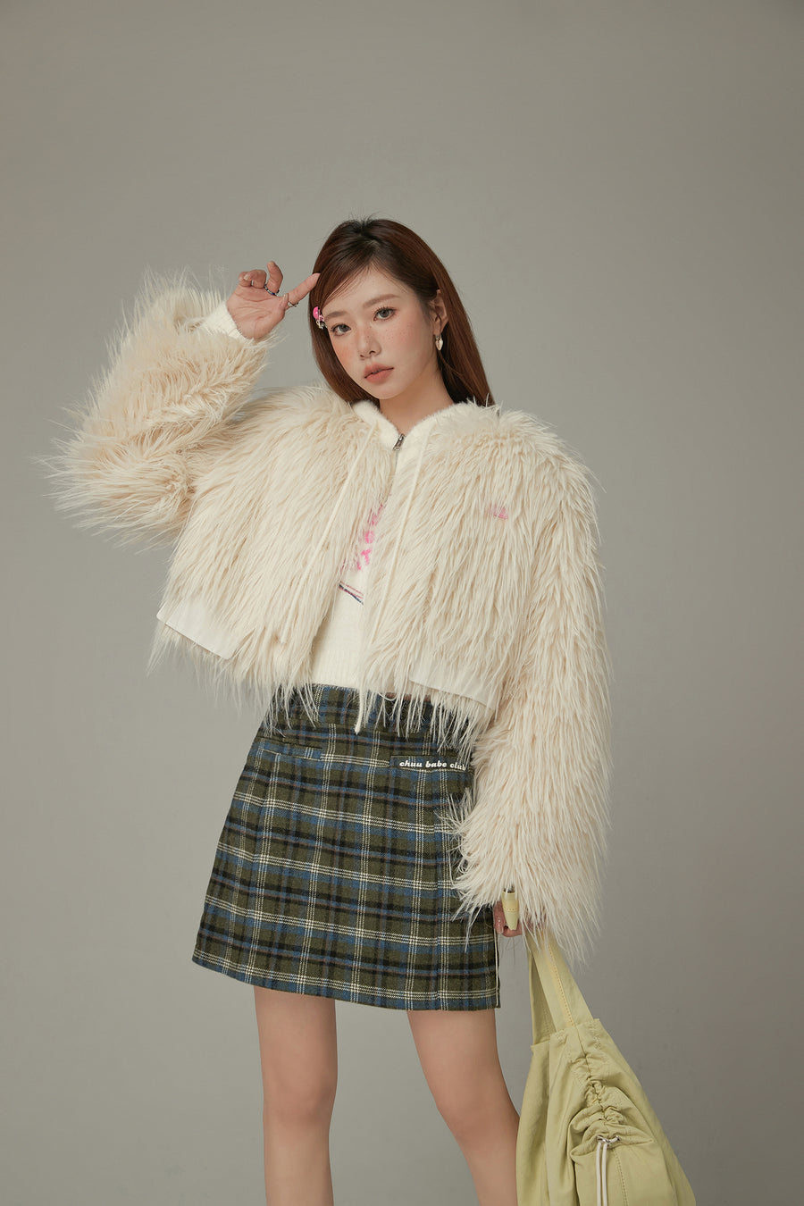 CHUU Logo Check Mini Skirt