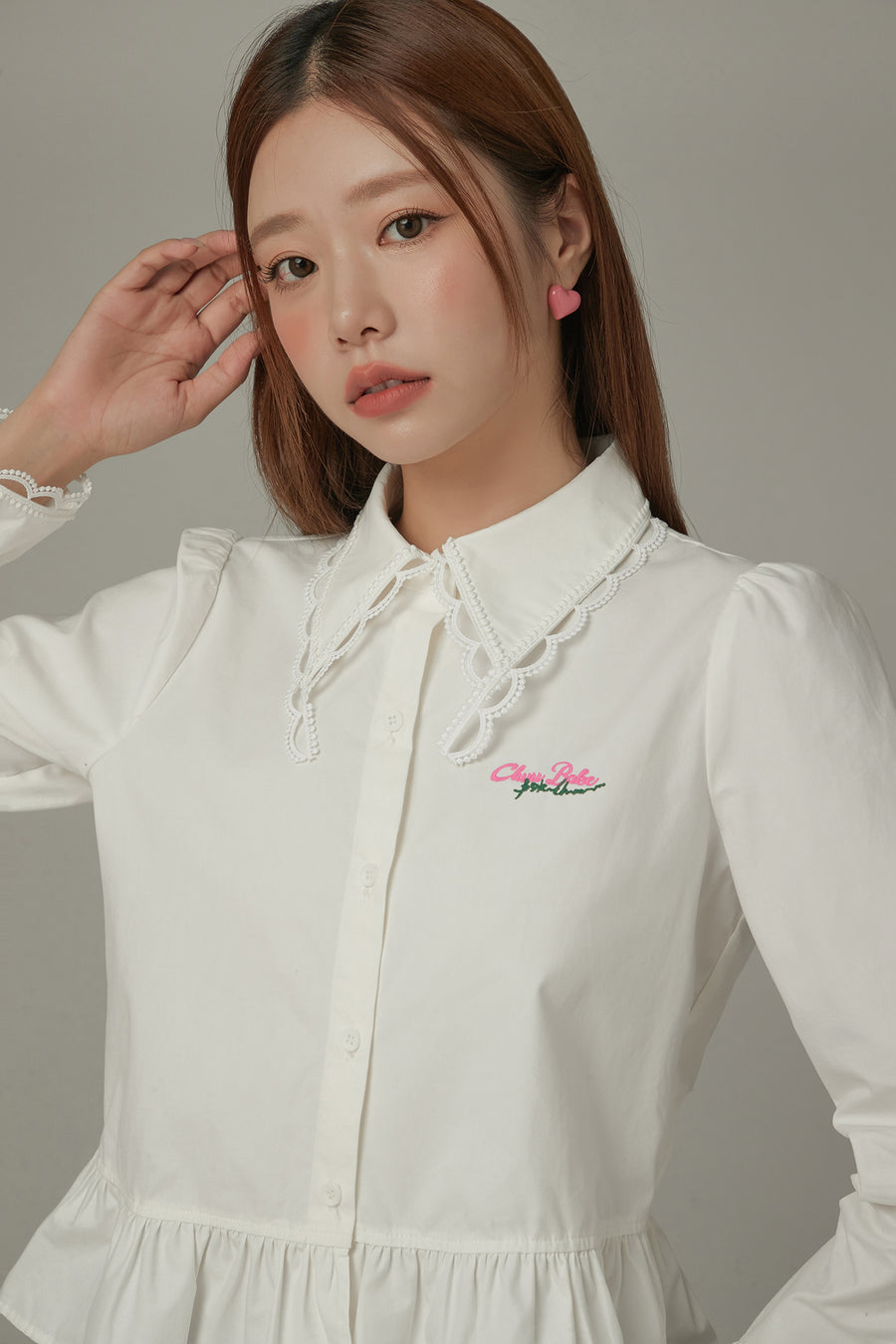 CHUU Ruffle Lace Collar Shirt