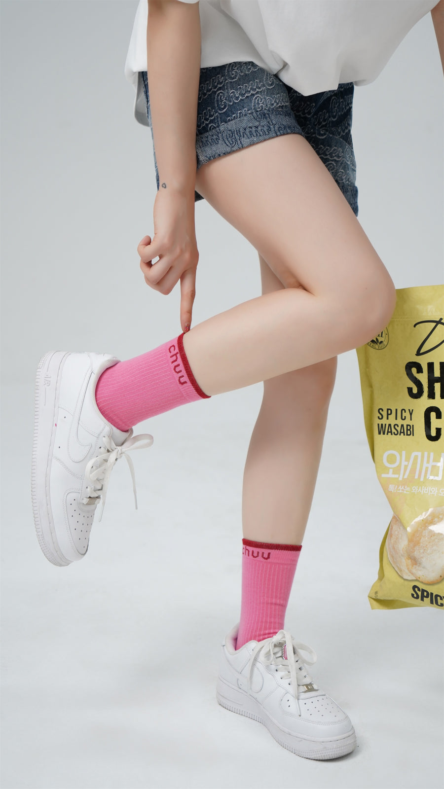 CHUU Color Matching High Socks