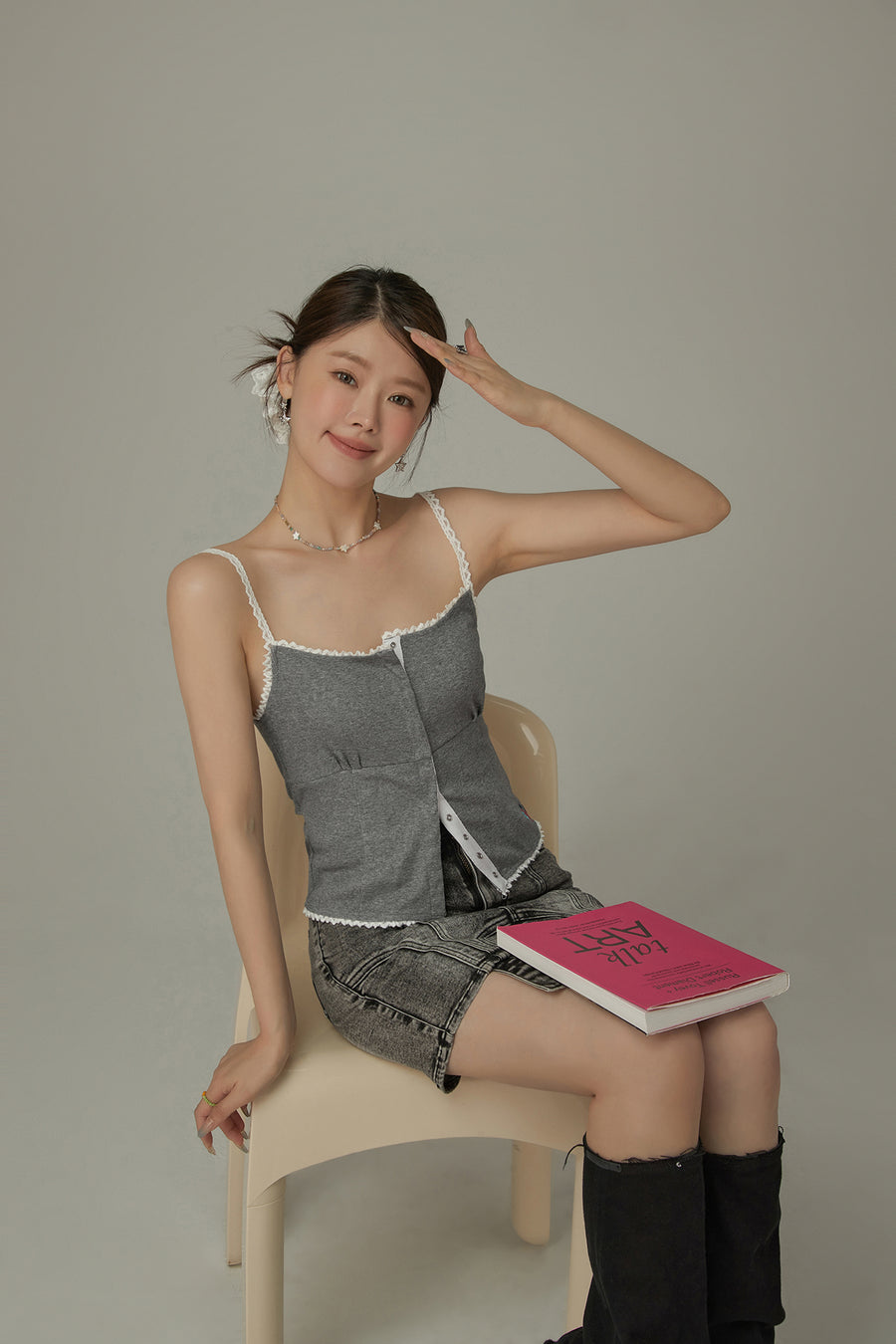 CHUU Embroidery Lace Sleeveless Top