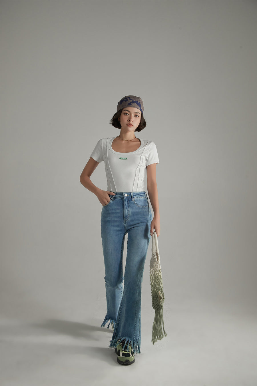 CHUU Fringe-Cut Hem Slim Denim Jeans