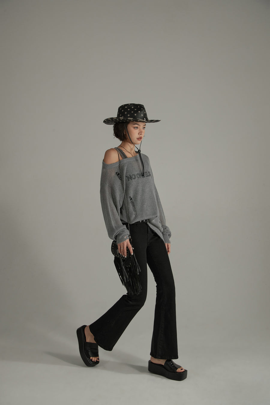 CHUU Rocker Solid Color Slim Bootcut Jeans