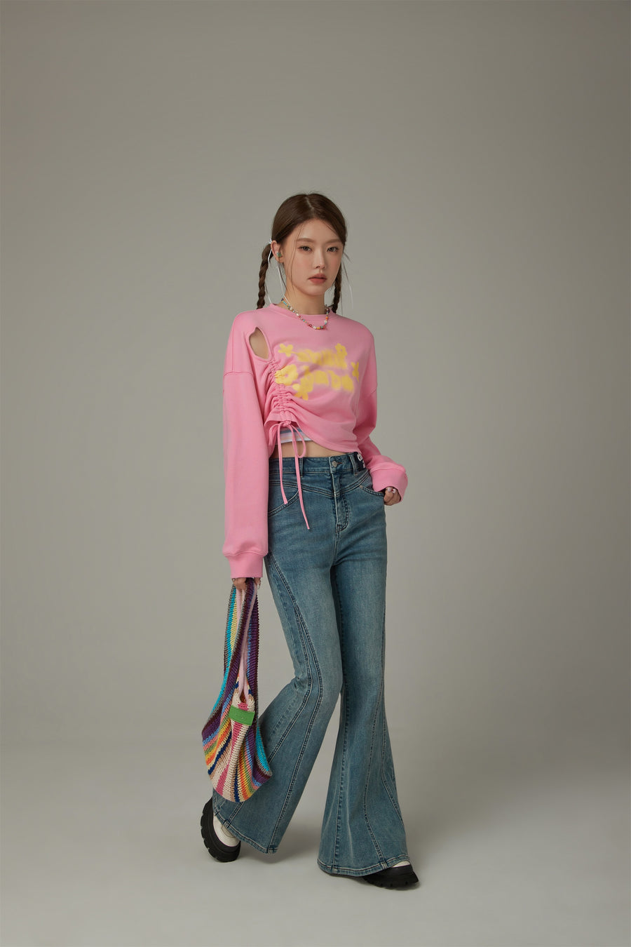 CHUU Logo Heart String Crop Sweatshirt