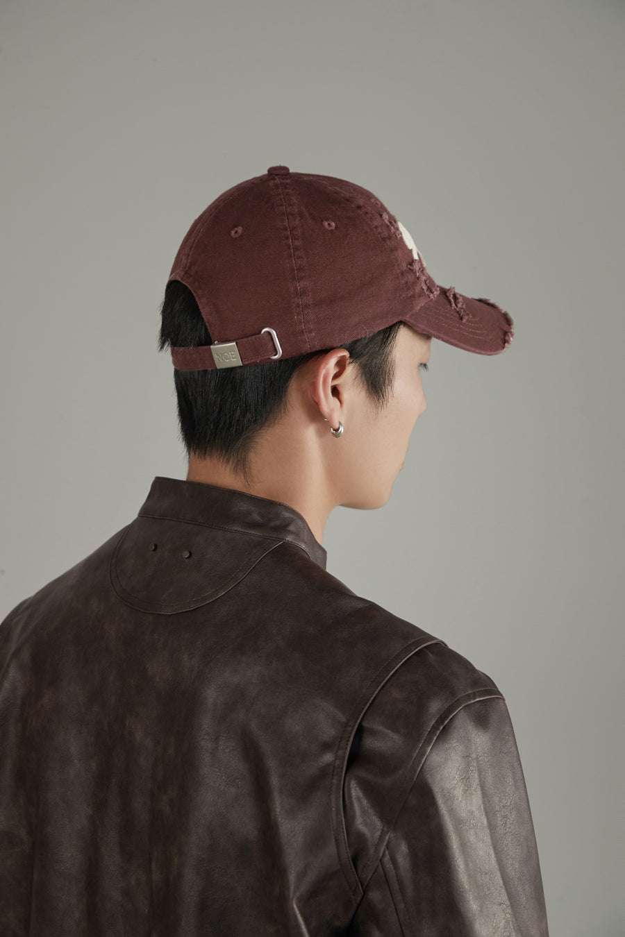 CHUU Distressed Lettering Ball Cap