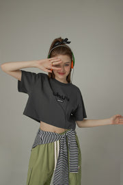 Chuu Lettering Logo Loose-Fitting Cropped Short Sleeve T-Shirt