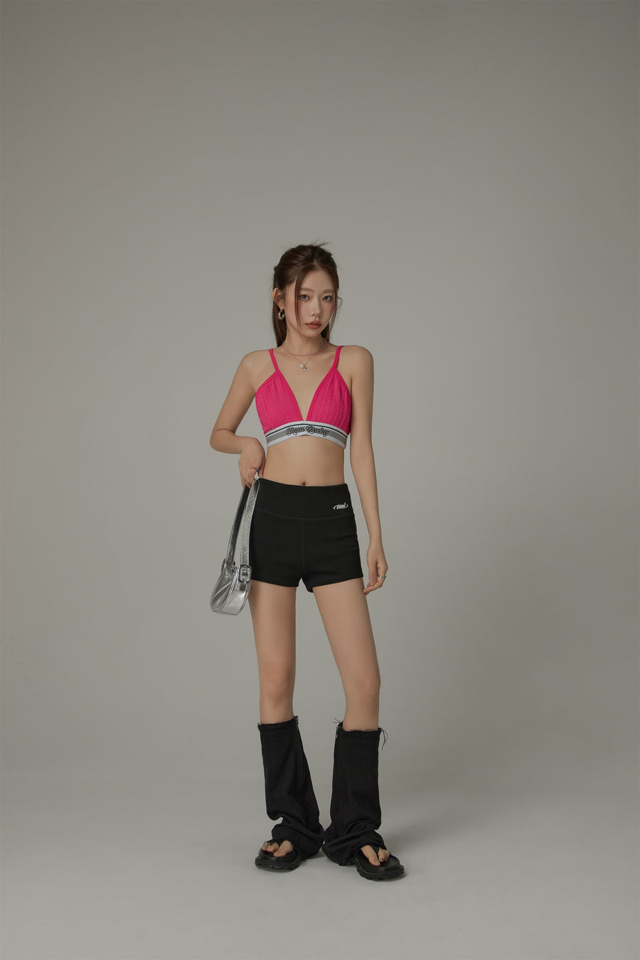 CHUU Slim Sporty Shorts