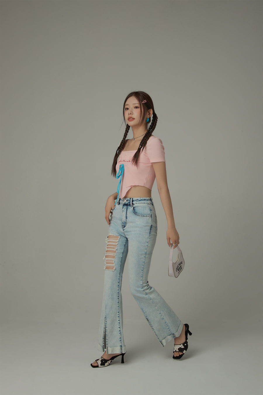 CHUU Distressed Rips Slit Denim Jeans