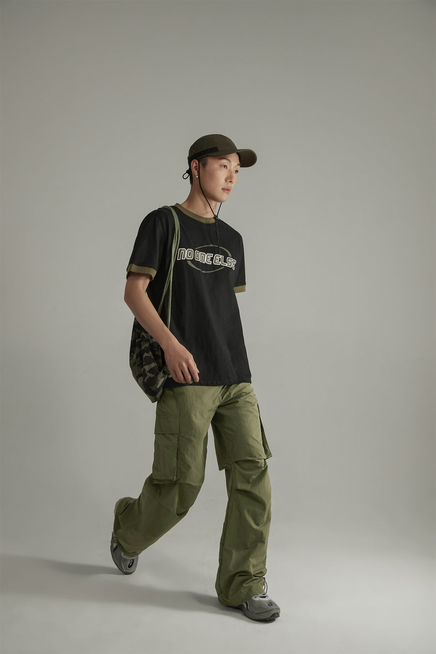 CHUU Daily Cargo Pocket Straight Pants