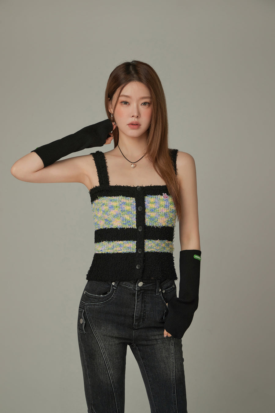 CHUU Color Fuzzy Sleeveless Top