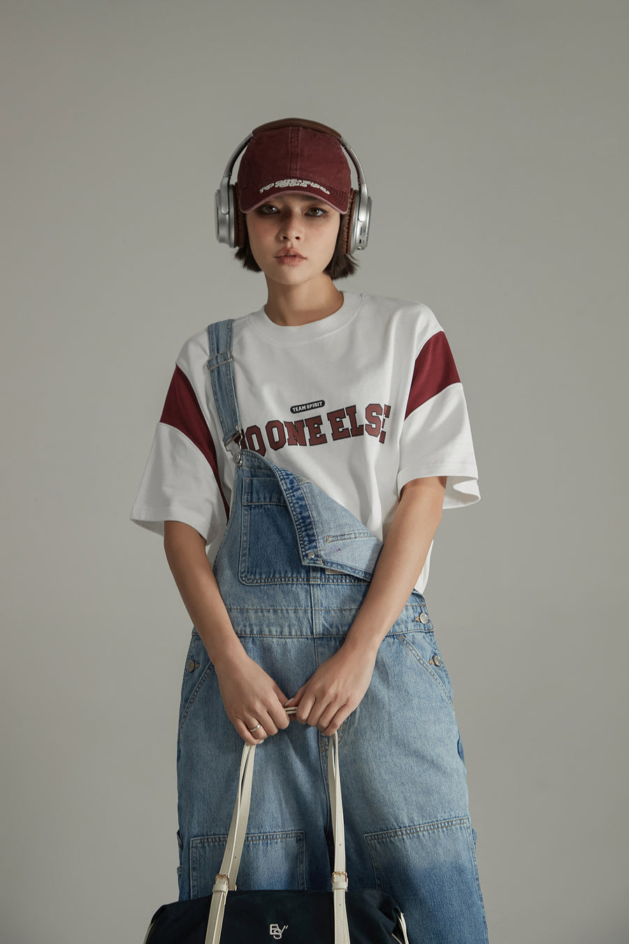 CHUU Logo Cotton Contrast Sleeves T-Shirt