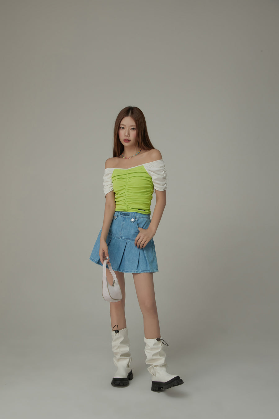 CHUU Off The Shoulder Shirred Knit Top