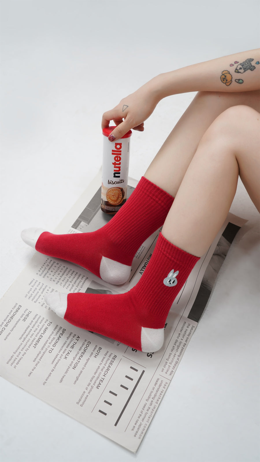 CHUU Rabbit Logo High Socks