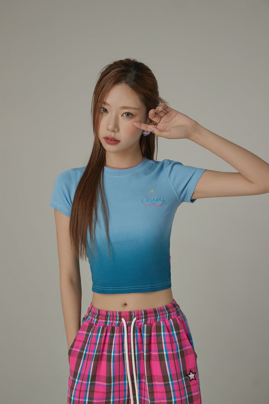 CHUU Gradient Round Neck Slim Short-Sleeved Cropped T-Shirt