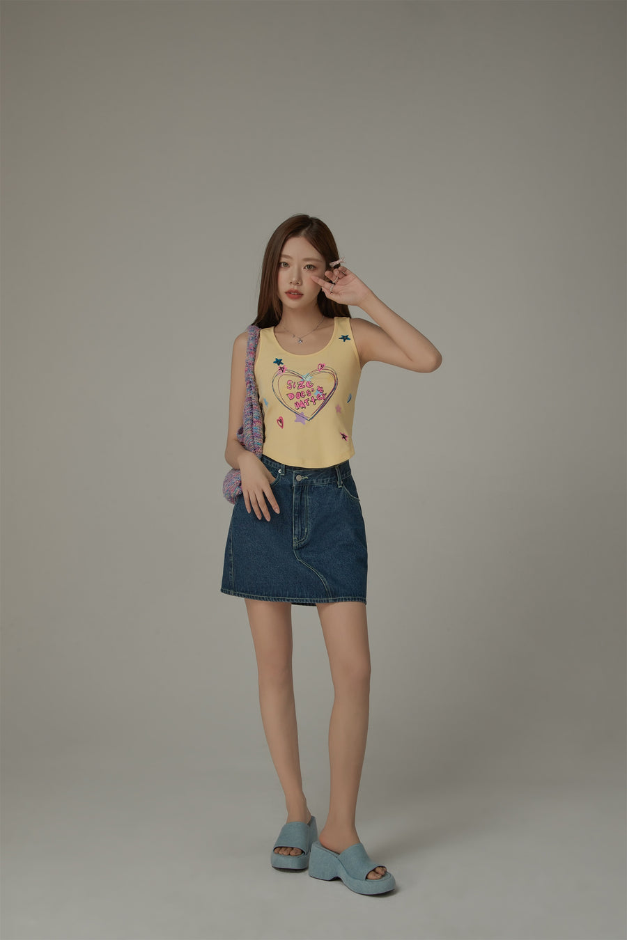 CHUU Size Doesnt Matter Color Heart Sleeveless T-Shirt