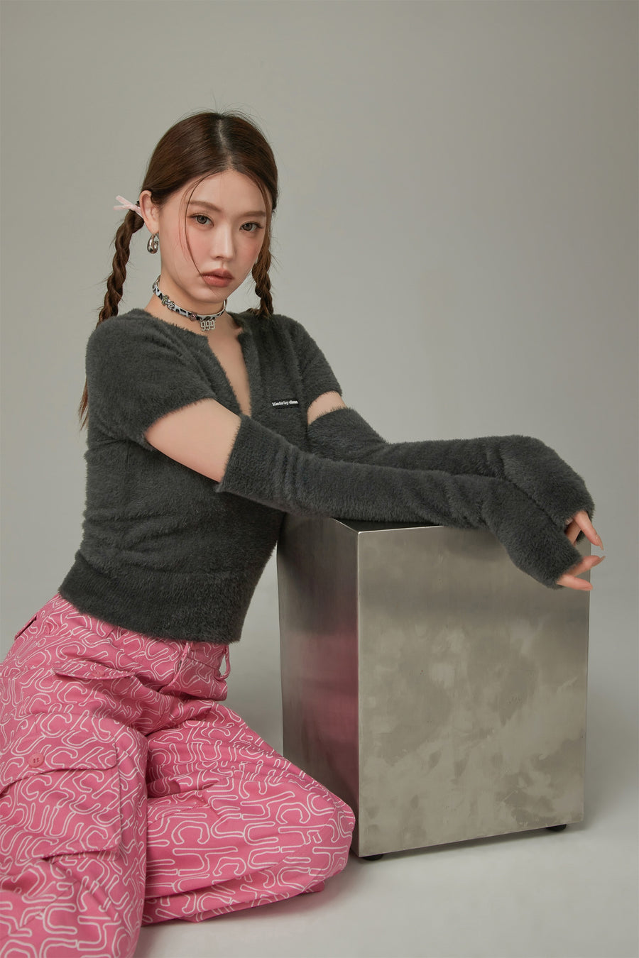 CHUU Sleeve Slit Knit Top