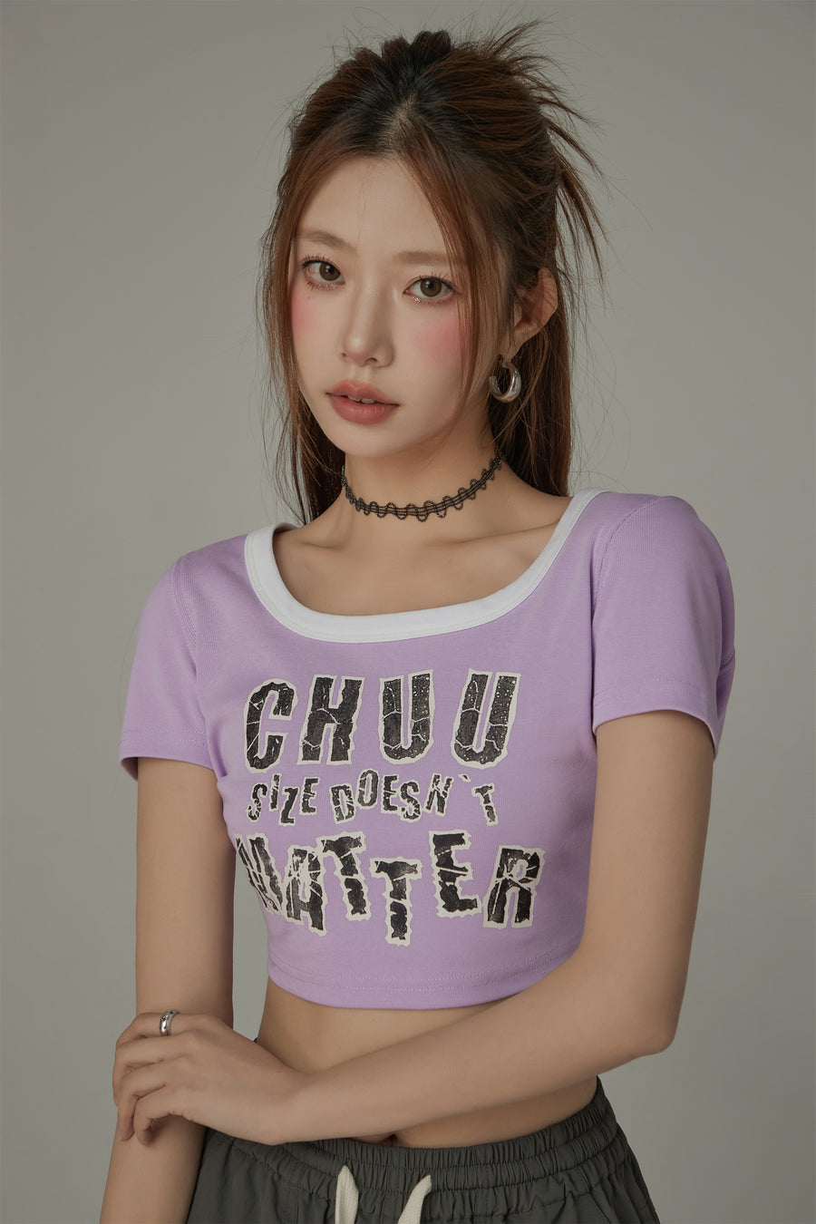 CHUU Chuu Size Doesnt Matter U-Neck Cropped T-Shirt