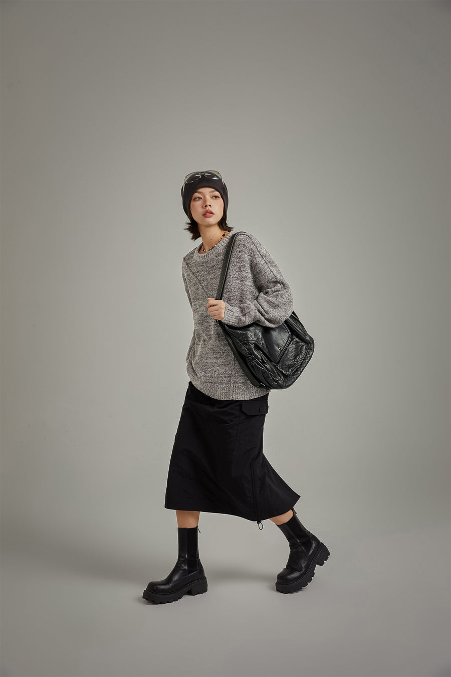 CHUU Diagonal Boxy Knit Sweater