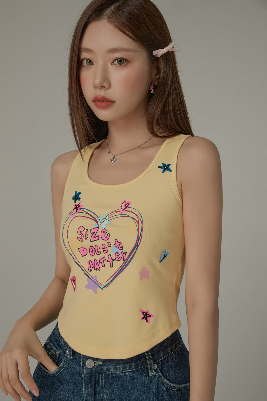 CHUU Size Doesnt Matter Color Heart Sleeveless T-Shirt