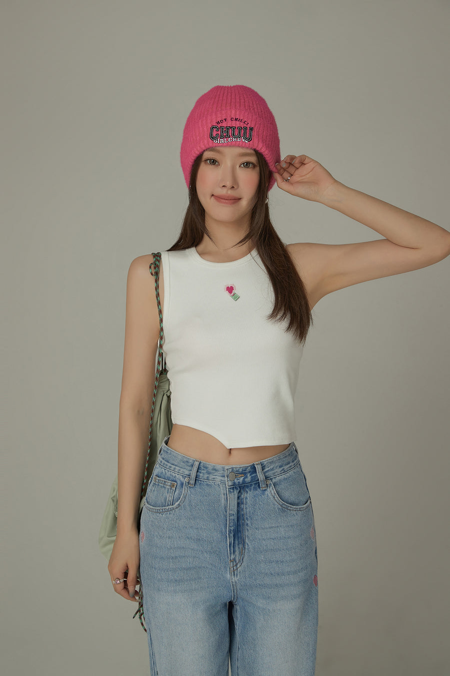 CHUU Pixel Heart Mini Logo Tank Top