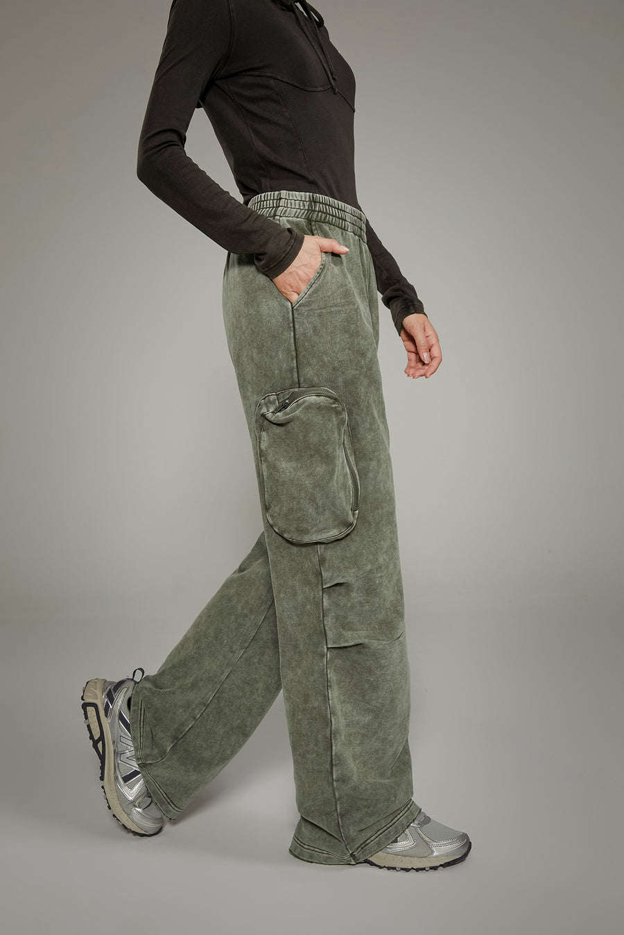 CHUU Pocket Wide Casual Pants