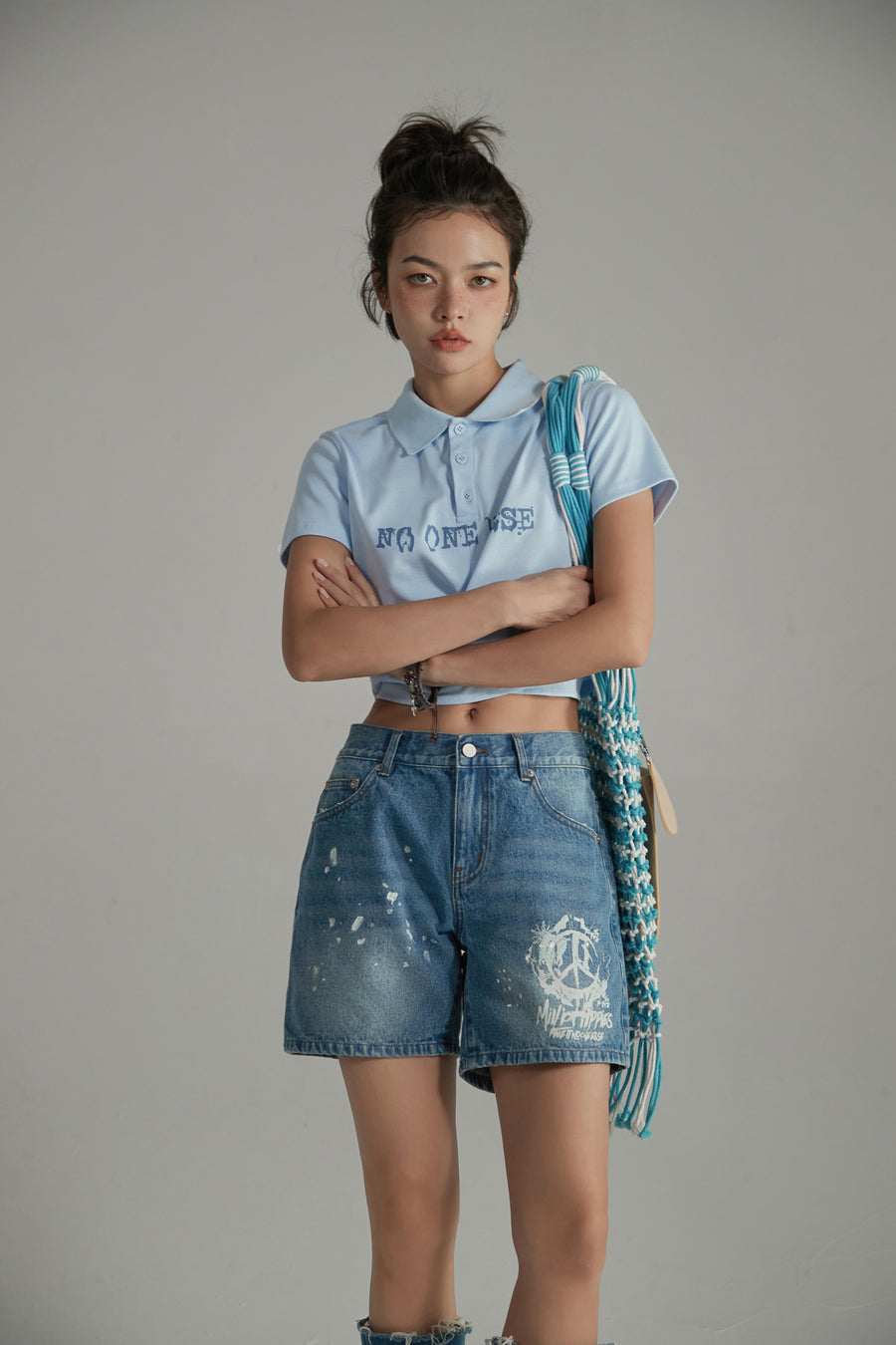 CHUU Washed Symbol Printed Denim Shorts