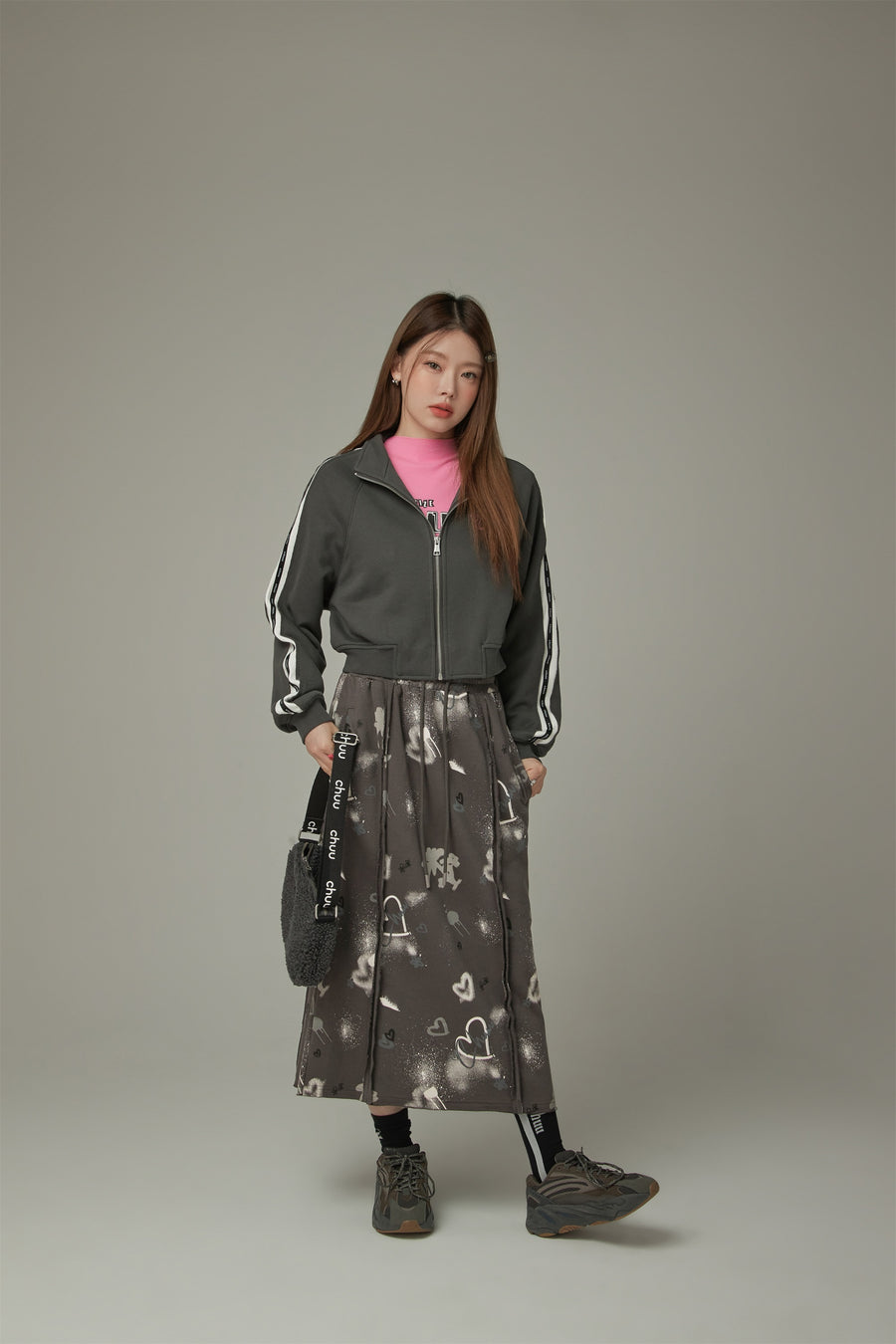 CHUU Graffiti Heart Long Skirt