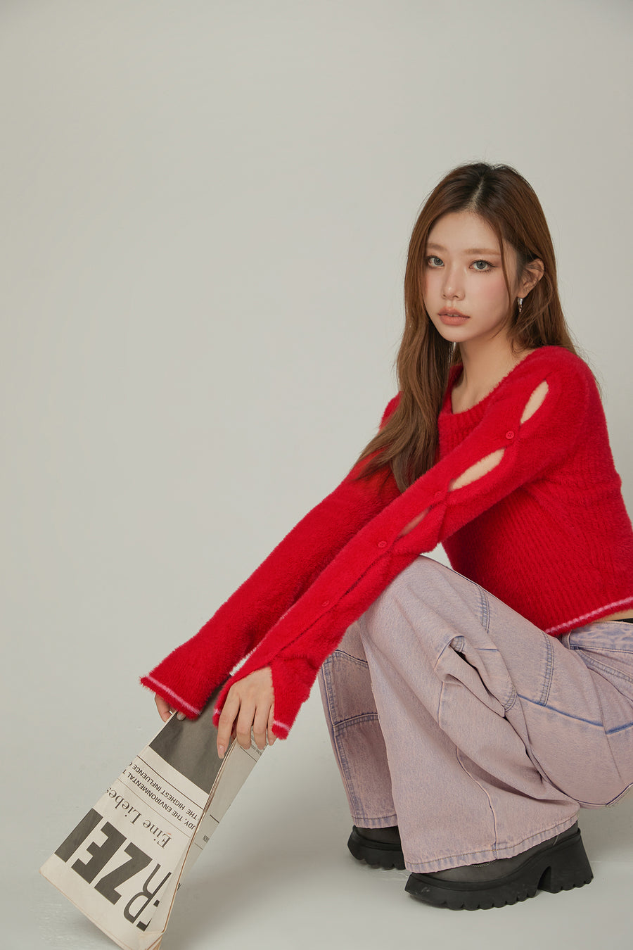 CHUU Slit Sleeves Button Crop Knit Sweater