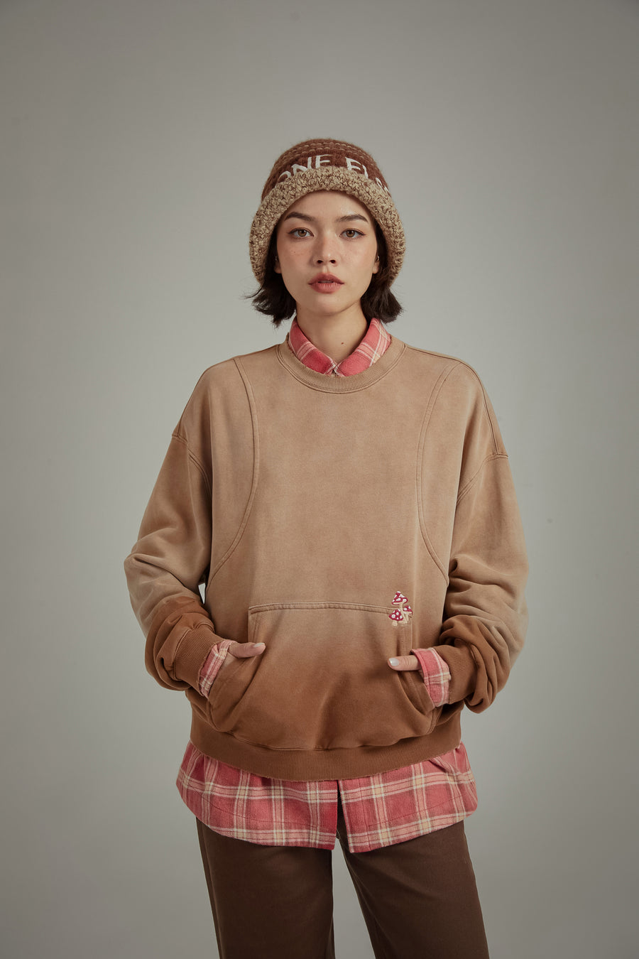 CHUU Groovy Printed Mushrooms Boxy Sweatshirt