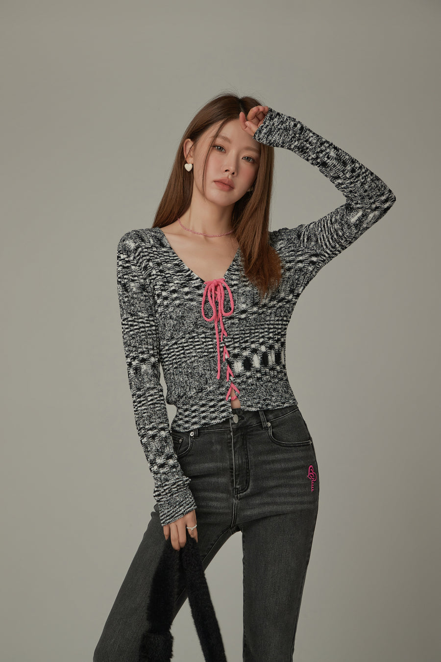 CHUU Lace Up Ribbon Slim Knit Top