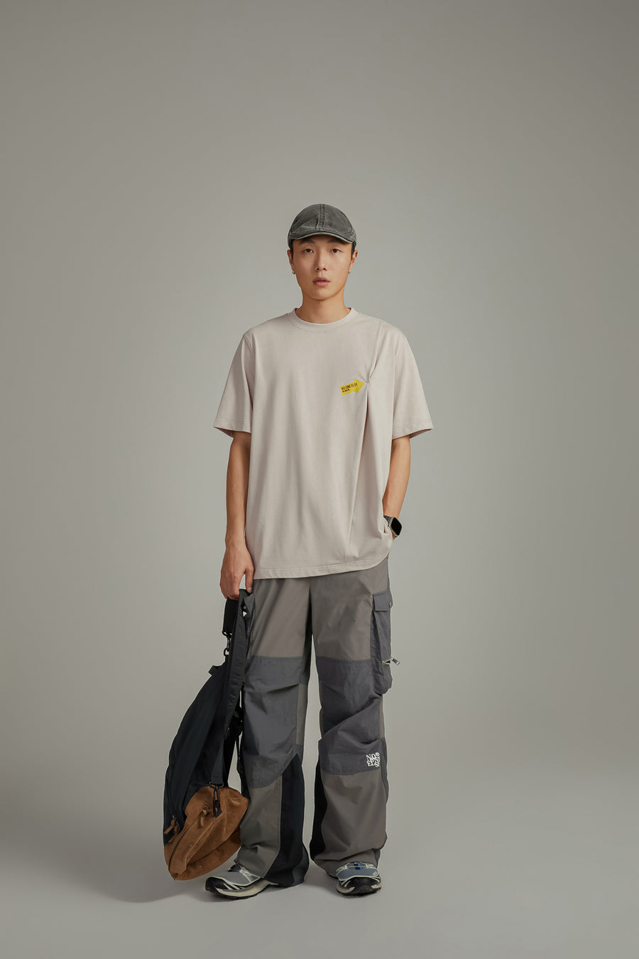 CHUU Color Matching Cargo Pants