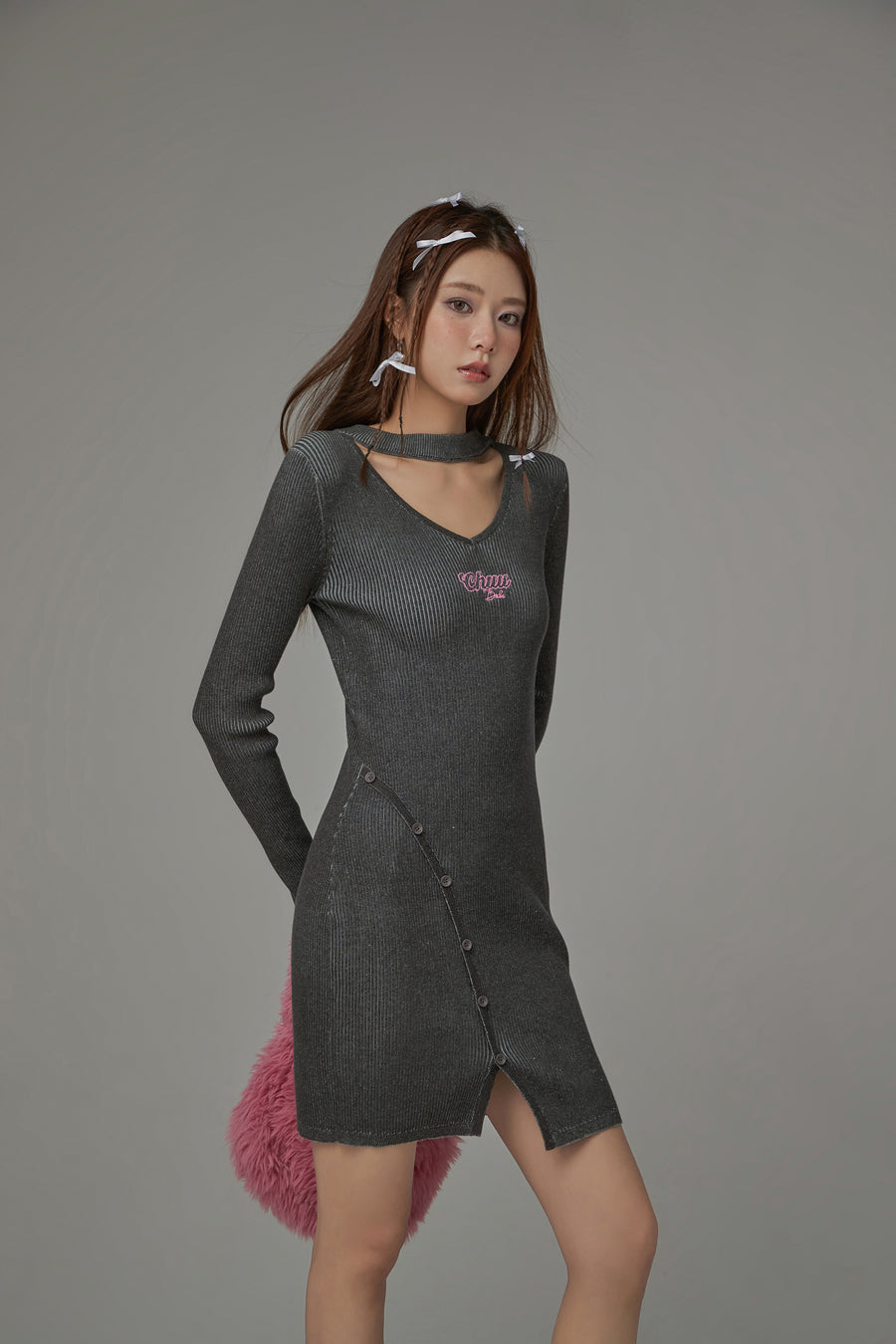 CHUU Front Slit Cut Out Knit Dress