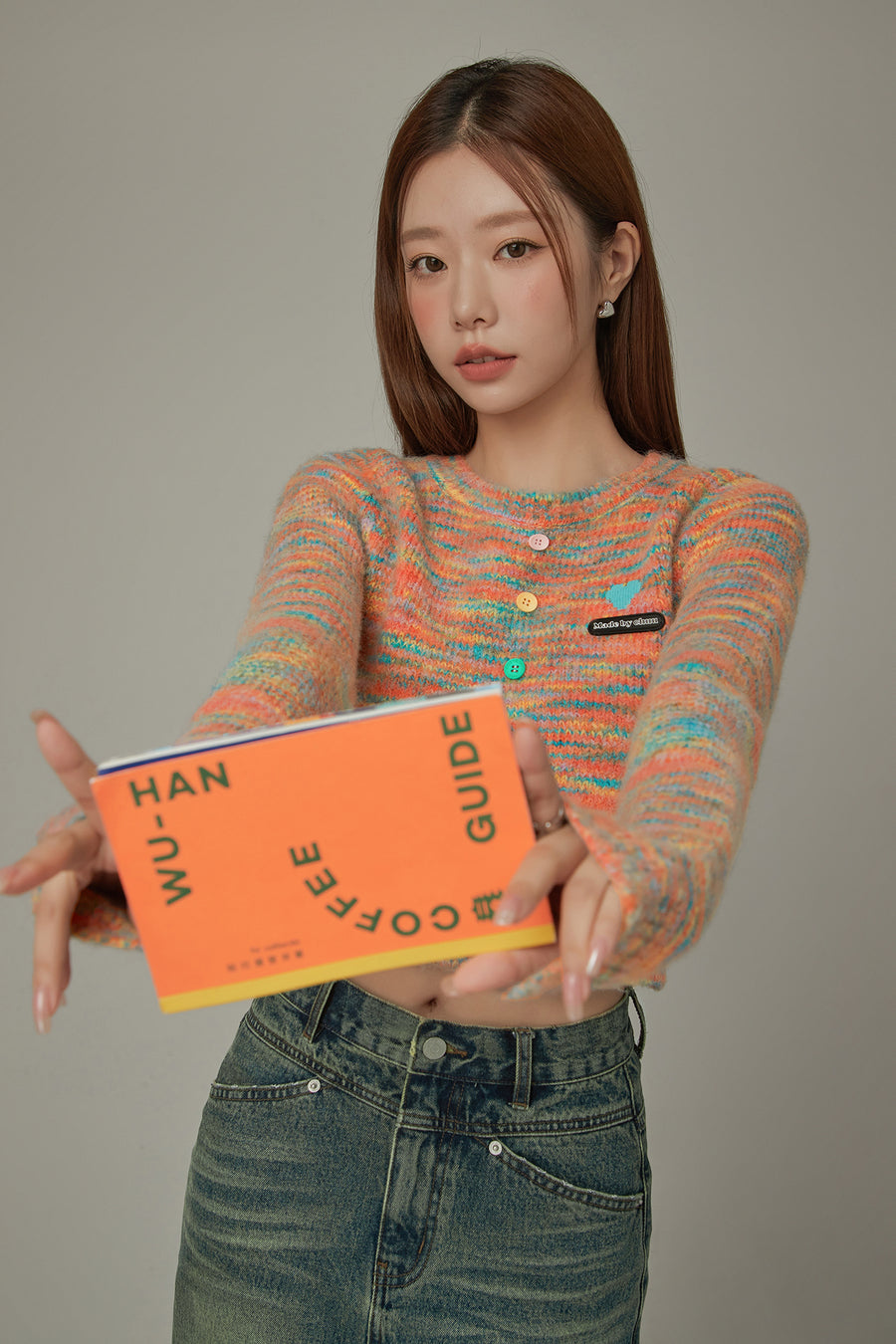 CHUU Rainbow Crop Knit Sweater