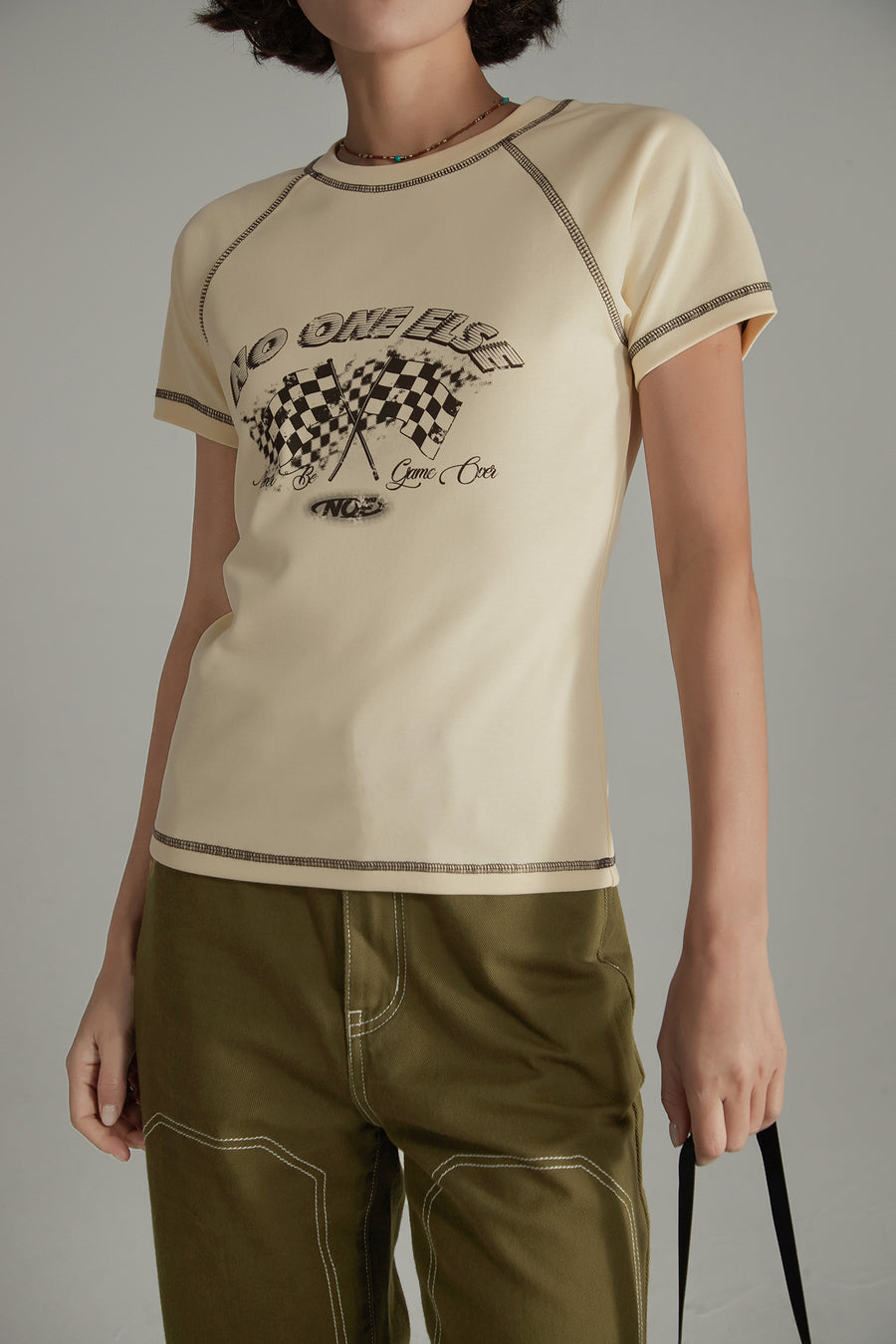 CHUU Noe Retro Sporty Stitched Printed T-Shirt