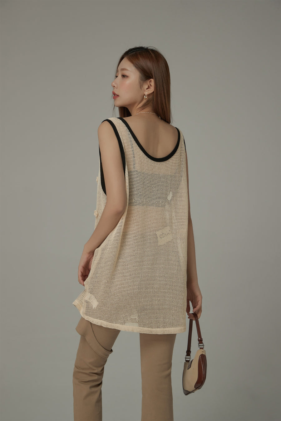 CHUU Flower Crochet Mesh Sleeveless Oversized Top